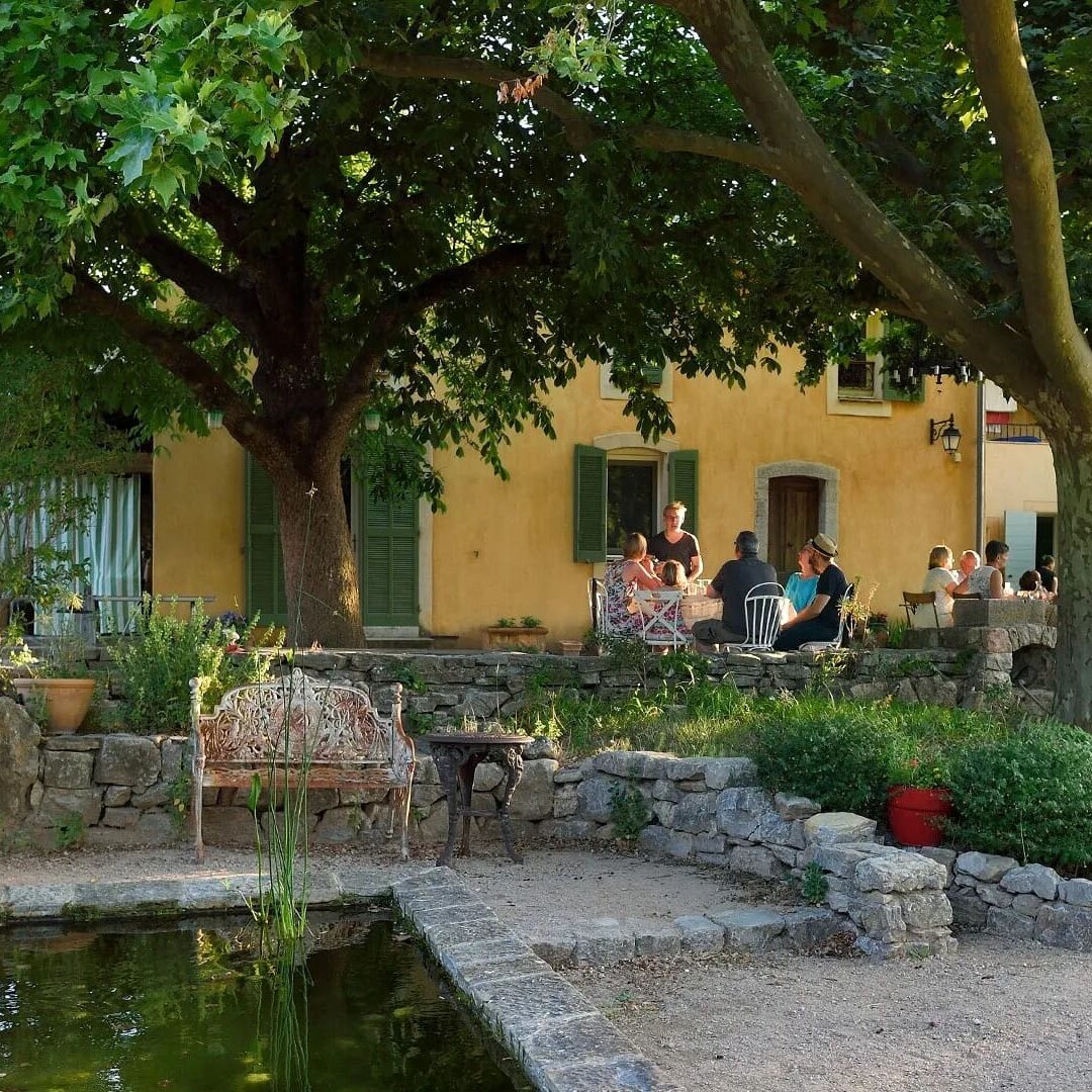 UNE CAMPAGNE EN PROVENCE